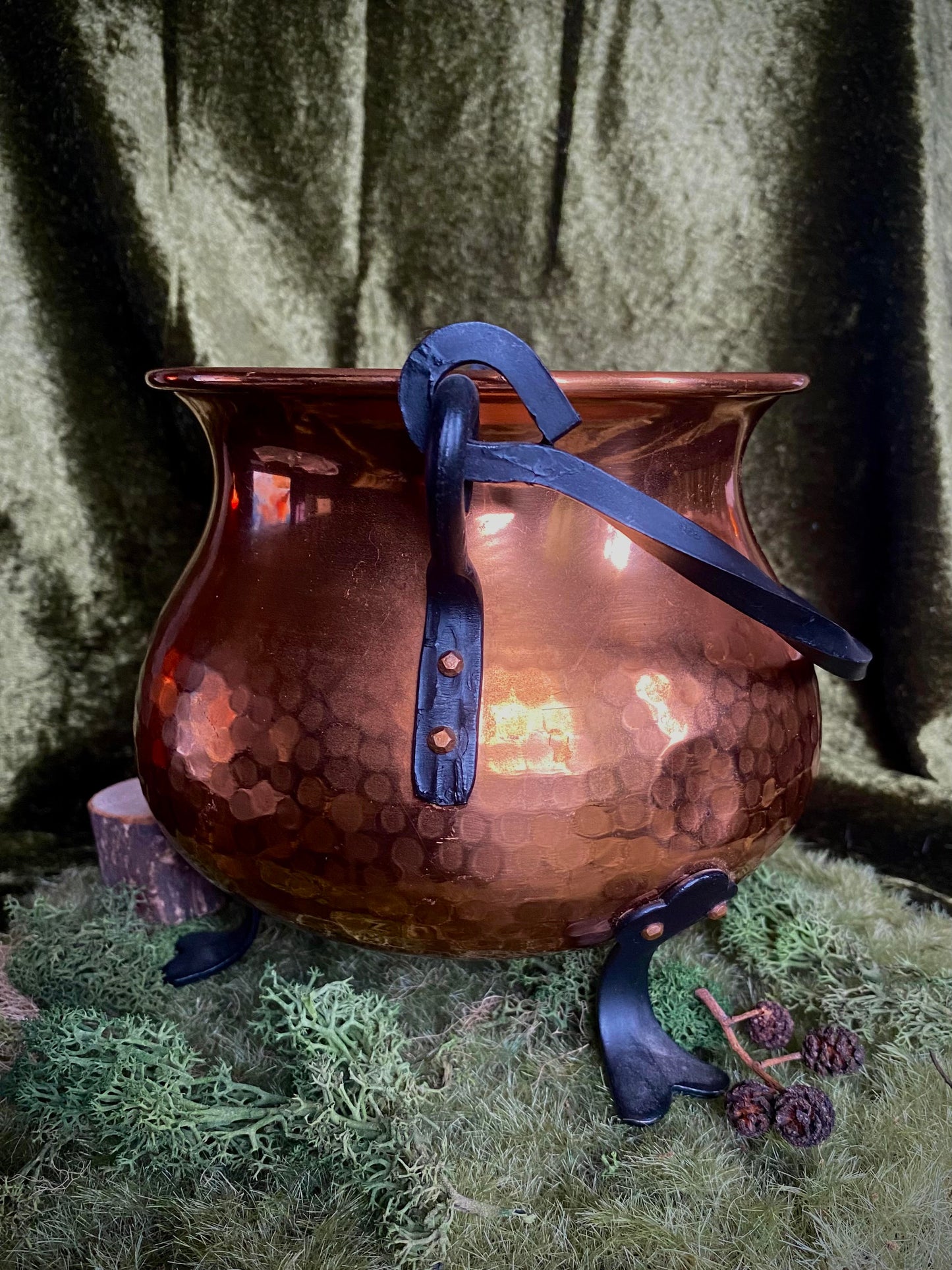 XL Hand Hammered Copper Cauldron