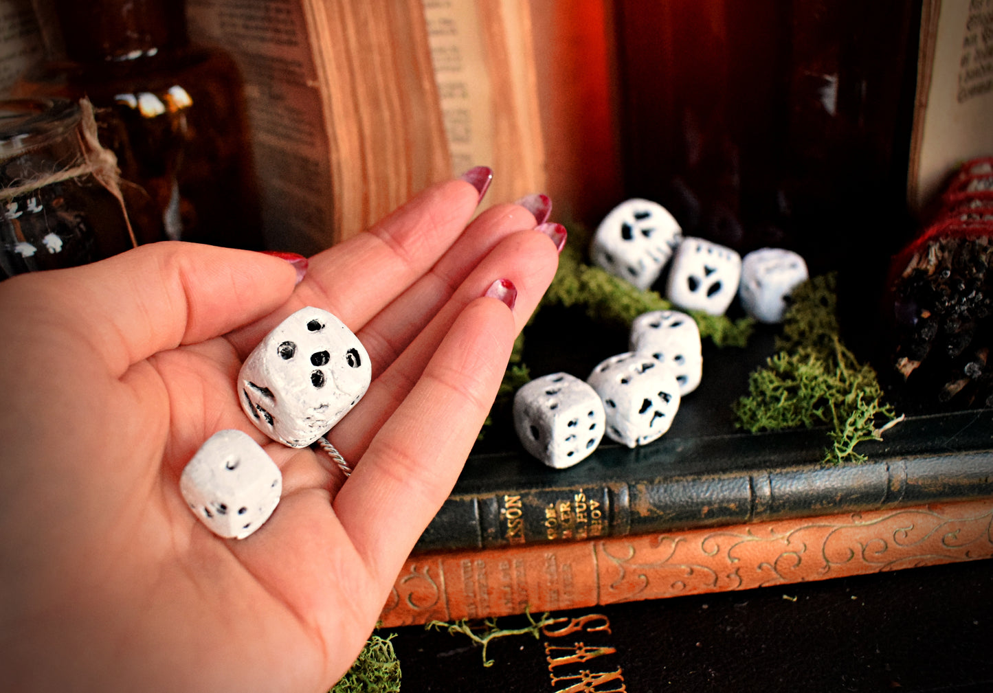 Sculpted Skull Dice